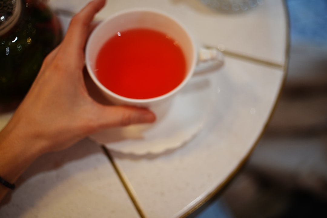 entdecken sie die wohltuende wirkung von detox-tee – natürliche inhaltsstoffe für mehr energie, bessere verdauung und reinigung des körpers.